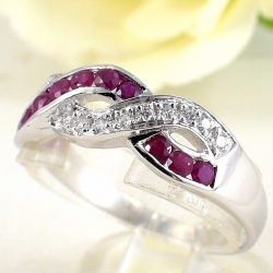 แหวนเงินแท้ 92.5% ฝังพลอยทับทิมแท้ ER00935-RBY