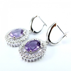 ต่างหูพลอยแอมิทิสต์แท้ ล้อมเพชร ตัวเรือนเงินแท้ EER00309-AMT