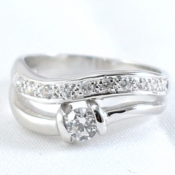 แหวนเงินแท้ 92.5% ฝังเพชร