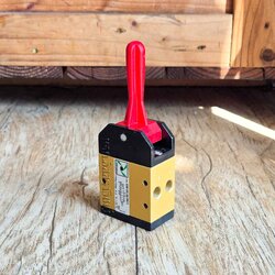 วาล์วลมนิวเมติกส์ (Lever central valve) Pneumax 200 Series