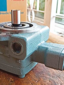 ปั๊มใบพัดแบบปรับได้ (Variable Vane Pump) Nachi VDS Series