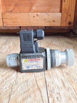 เพรสเชอร์สวิทช์ (Pressure switch) TWOWAY DNC Series
