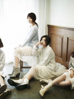 [Pre] Girl's Day : 2014 Season Greeting - 2014 Calendar (+Sticker)