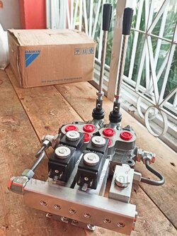 คอนโทรลมือโยกไฟฟ้า Akon Hydraulic AMV70