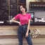 เสื้อผ้าเกาหลี พร้อมส่ง เสื้อยืด สีชมพู และ กางเกงยีนส์ เอวสูง