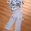 เสื้อผ้าแฟชั่น พร้อมส่ง เสื้อลายใบไม้โทนฟ้าเทา
