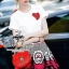 พร้อมส่ง เสื้อทรง t-shirt ดีเทลปักลูกไม้ที่หน้าอก