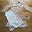 พร้อมส่ง เดรสผ้าทูลเลปักลายลูกไม้ตกแต่งชายพลีตสุดหรู