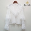 เสื้อเกาหลี พร้อมส่ง เสื้อปักลายดอกไม้สีเดียวกับผ้า