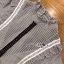 เสื้อผ้าเกาหลี พร้อมส่ง เสื้อลายสก็อตตกแต่งระบาย