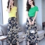เสื้อผ้าเกาหลี พร้อมส่ง เสื้อเอวไขว้ กับ กางเกงลายดอกไม้