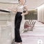 เสื้อผ้าเกาหลี พร้อมส่ง จั๊มสูท แต่งระบายช่วงไหล่