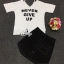 พร้อมส่ง เสื้อยืดคอวี สกรีนภาษาอังกฤษ