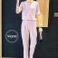 เสื้อผ้าเกาหลี พร้อมส่ง เสื้อคอวีกับกางเกง