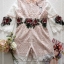 เสื้อผ้าเกาหลี พร้อมส่ง จั้มสูท ขาสั้น เนื้อผ้าแก้วปักลาย
