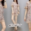 เสื้อผ้าเกาหลี พร้อมส่ง เนื้อผ้าลูกไม้ทอแต่งลายเงาๆ