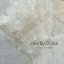พร้อมส่ง ชุดเดรสสีขาวเย็บแต่งกลีบดอกไม้