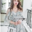 เดรสเกาหลี พร้อมส่ง เดรสสั้น พิมพ์ลายดอกไม้ตกแต่งระบาย