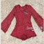 เสื้อผ้าเกาหลี พร้อมส่ง จั๊มสูท สีแดง มีซัปในทั้งตัว