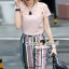 พร้อมส่ง เสื้อคอกลมเจาะฉลุแต่งเป็นลายดอกไม้