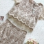เสื้อผ้าเกาหลี พร้อมส่ง เสื้อครอป ทอลายลูกไม้